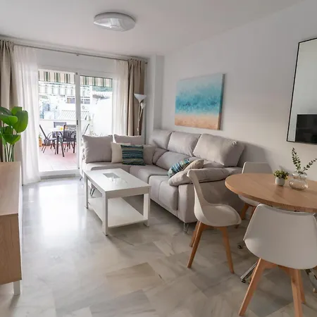 Aqua - 2 Bedrooms, Terrace & Pool - Appartement *